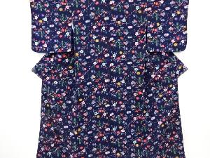 縮緬地枝梅に草花模様小紋着物